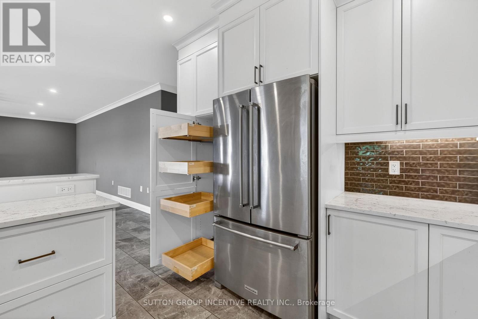 15 CALDWELL DRIVE - 44
