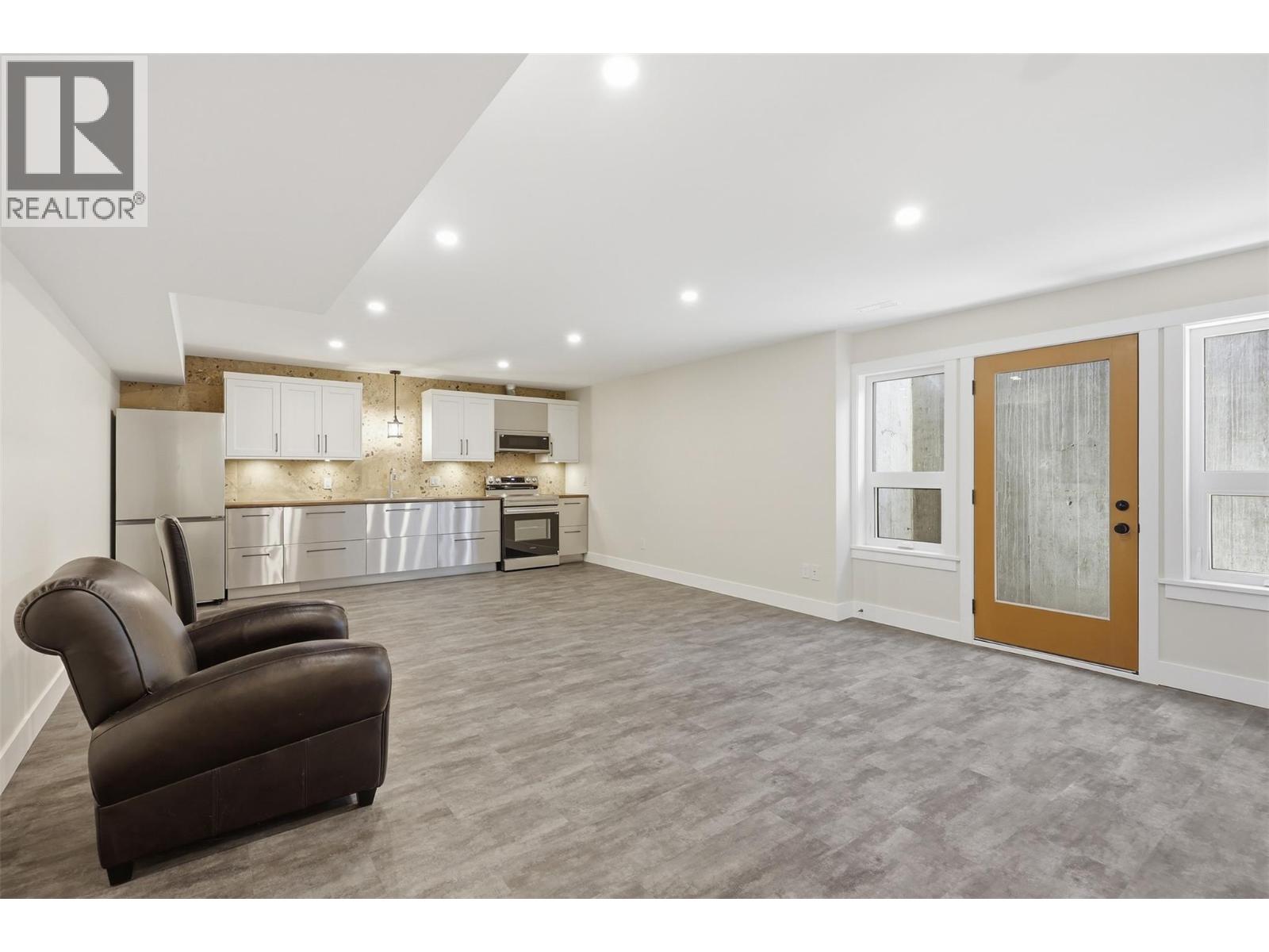 213 RUE CHEVAL NOIR - 48