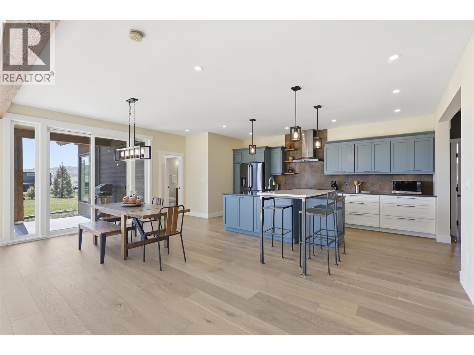 213 RUE CHEVAL NOIR - 14
