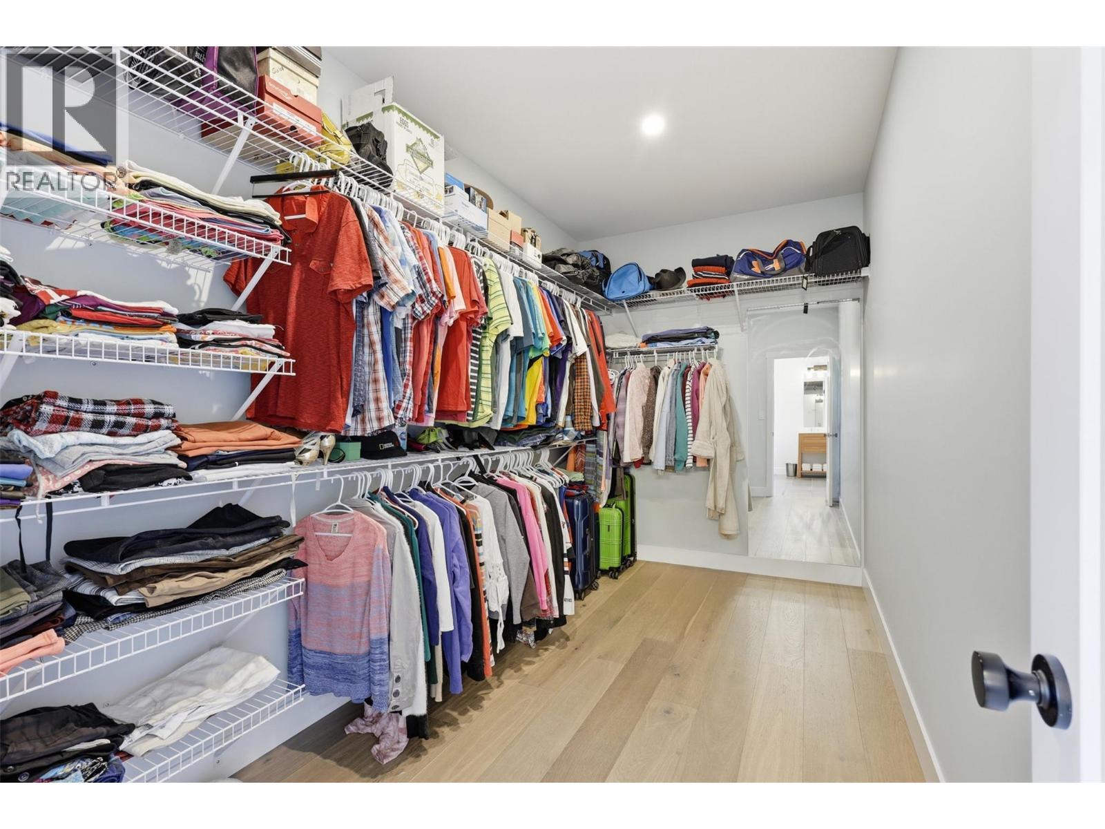 213 RUE CHEVAL NOIR - 28