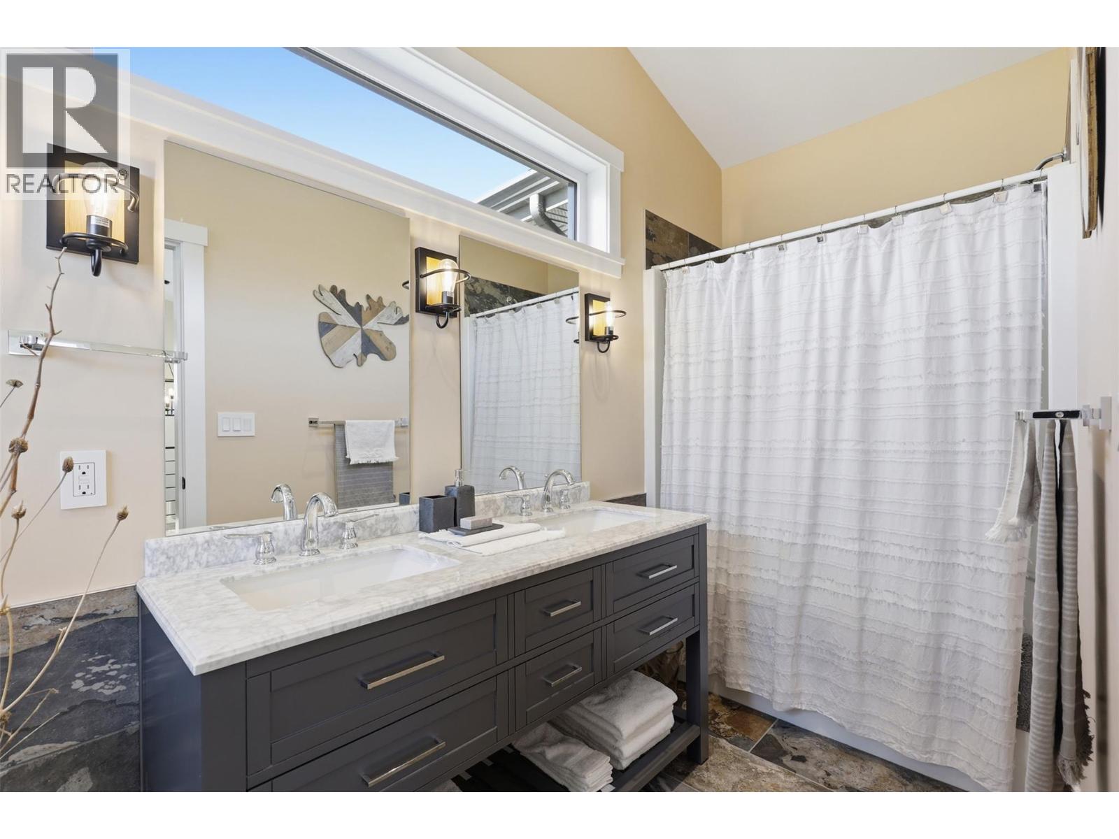 213 RUE CHEVAL NOIR - 46