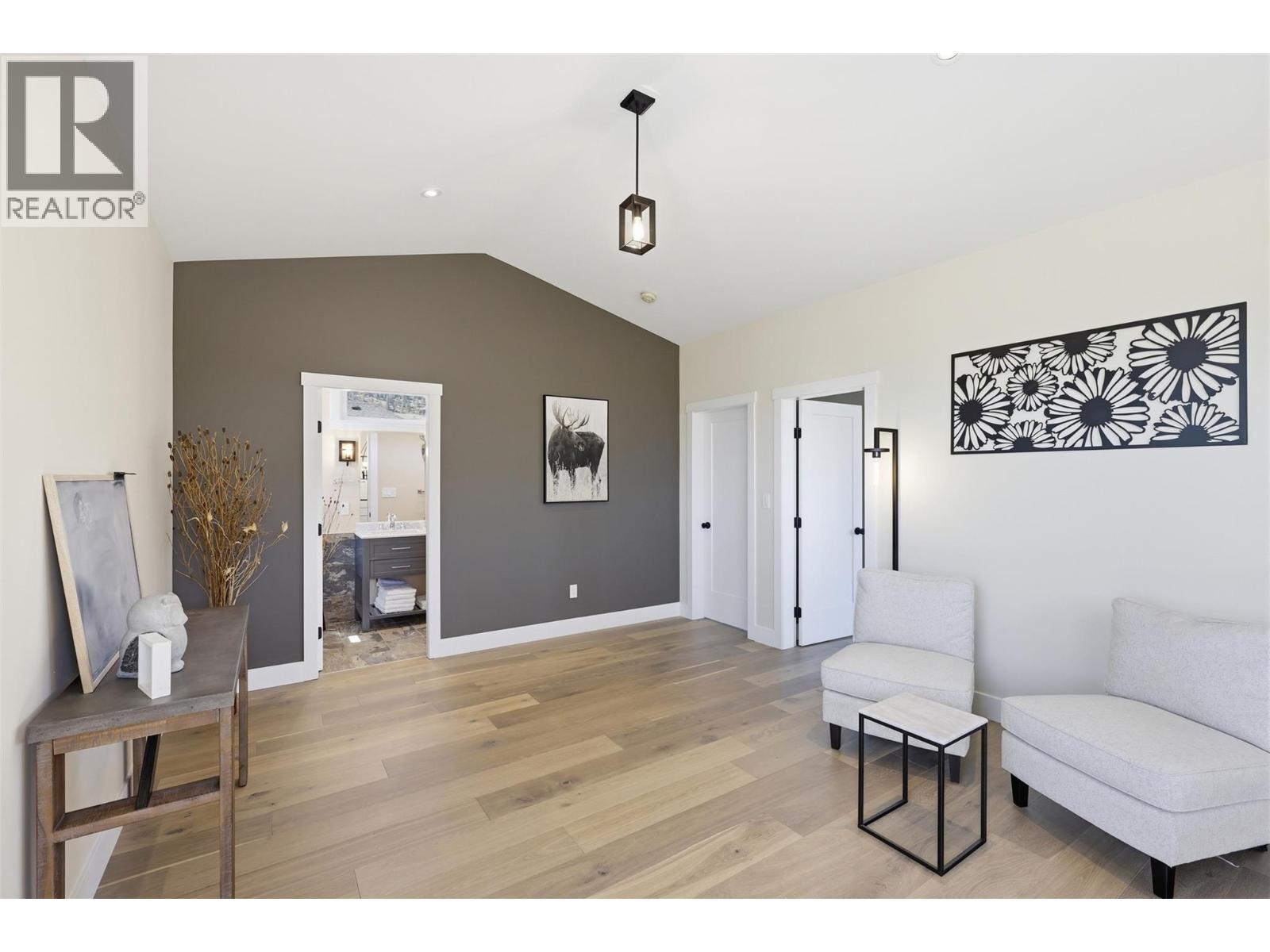 213 RUE CHEVAL NOIR - 38