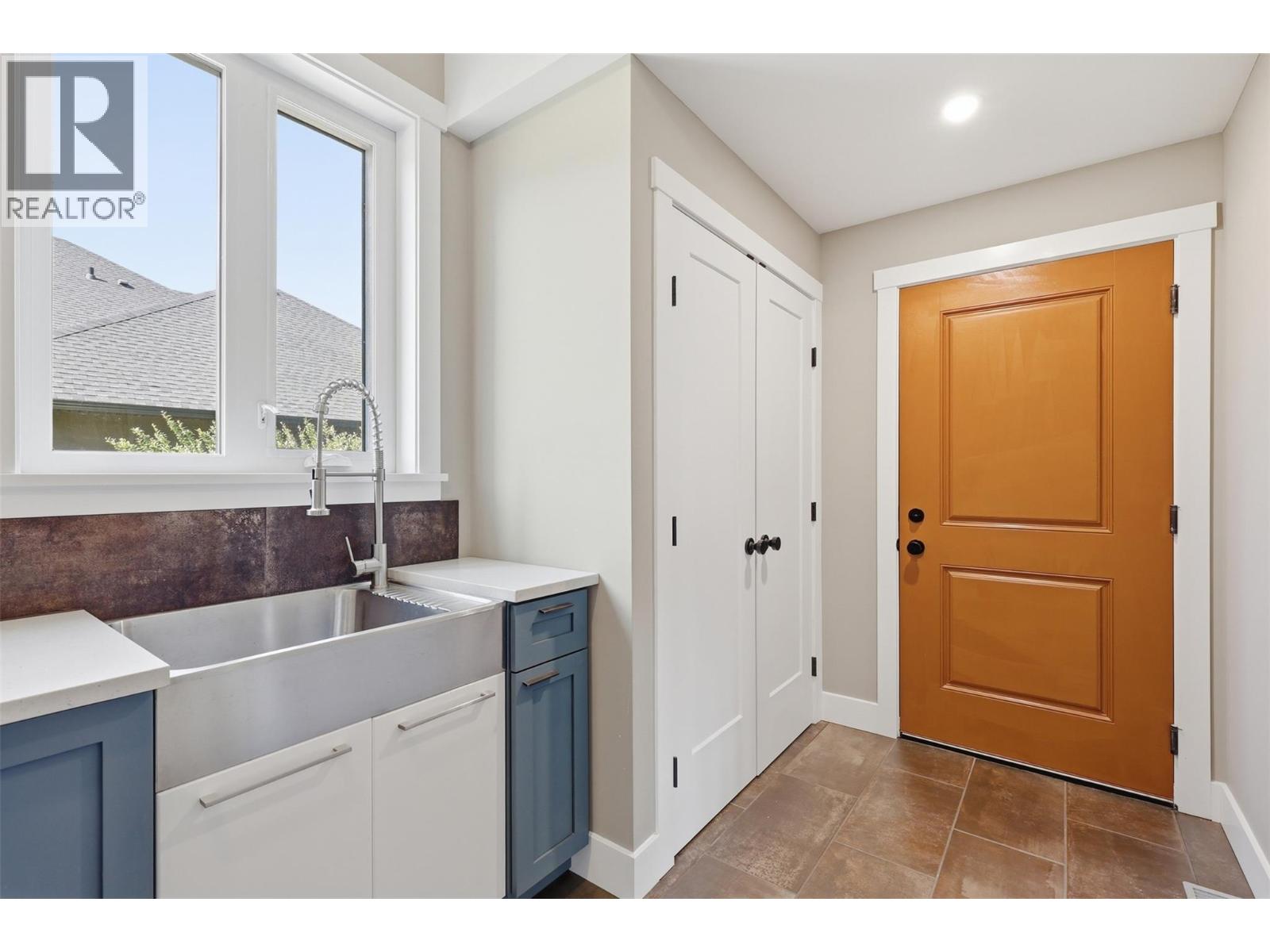 213 RUE CHEVAL NOIR - 63