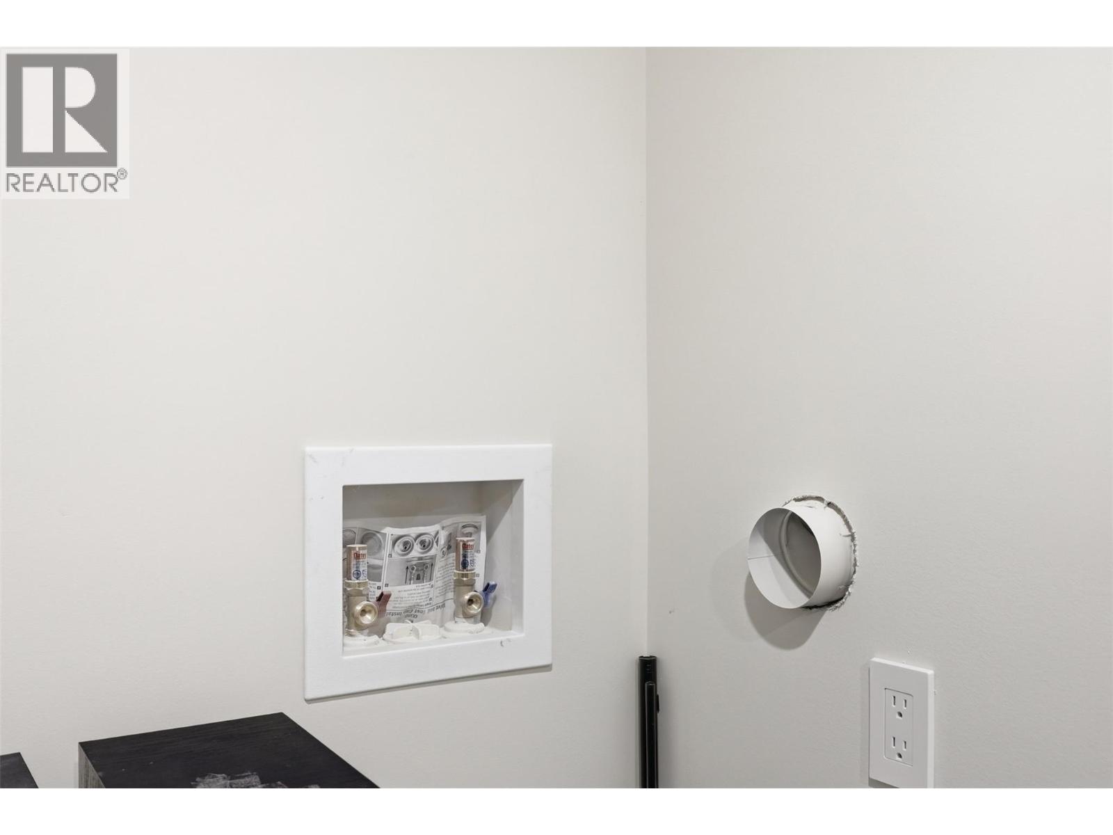 213 RUE CHEVAL NOIR - 61