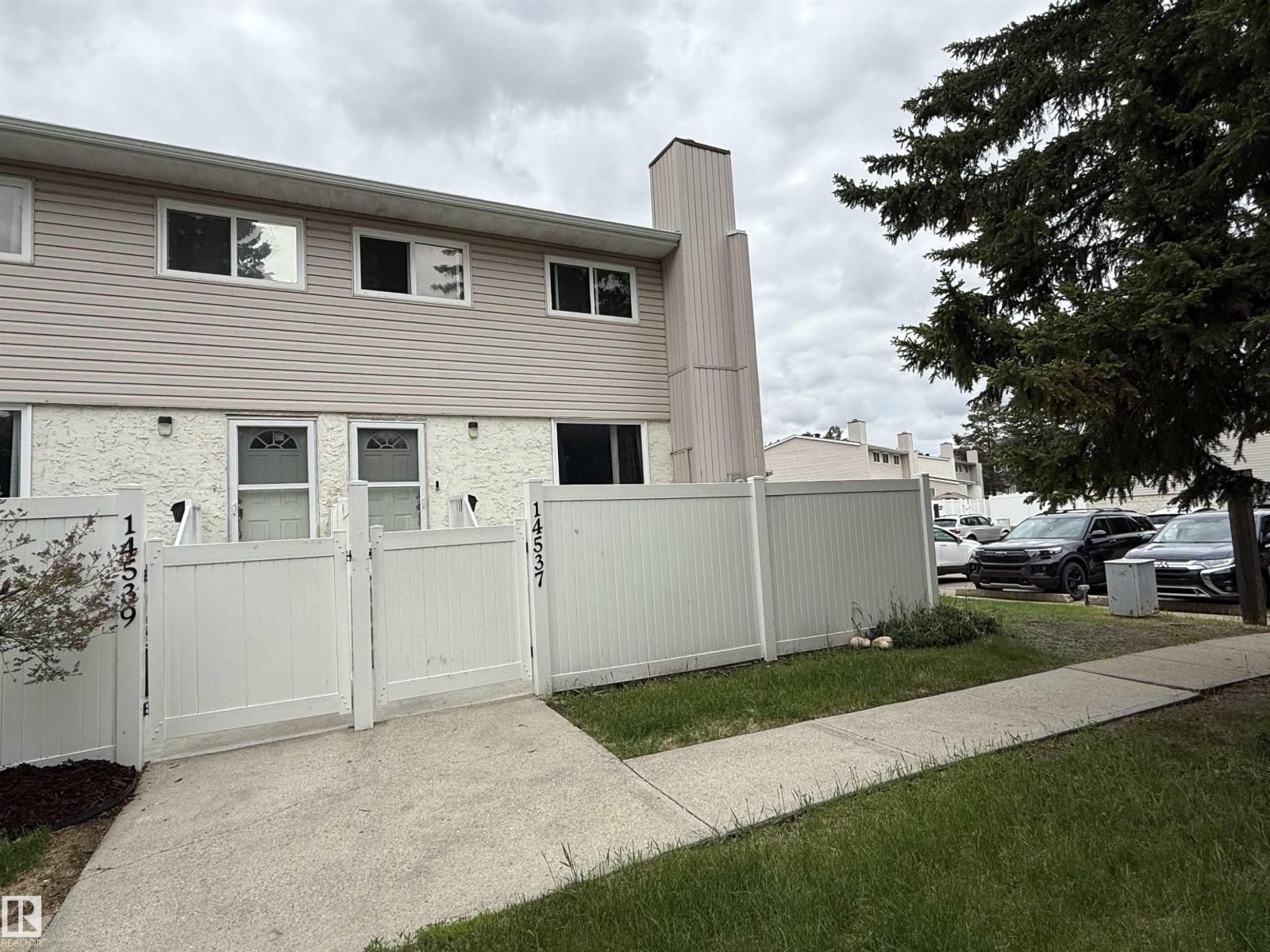 14537 121 ST NW - 24