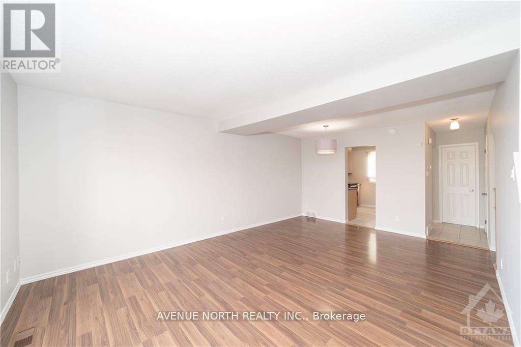3 Bed, 2 Bath House for Rent in Ottawa – 50 – 1959 GREENWAY PARKWAY, Ottawa – MLS# X13412384 - Image 6