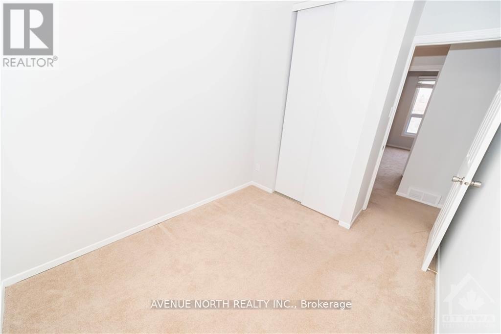 3 Bed, 2 Bath House for Rent in Ottawa – 50 – 1959 GREENWAY PARKWAY, Ottawa – MLS# X13412384 - Image 4