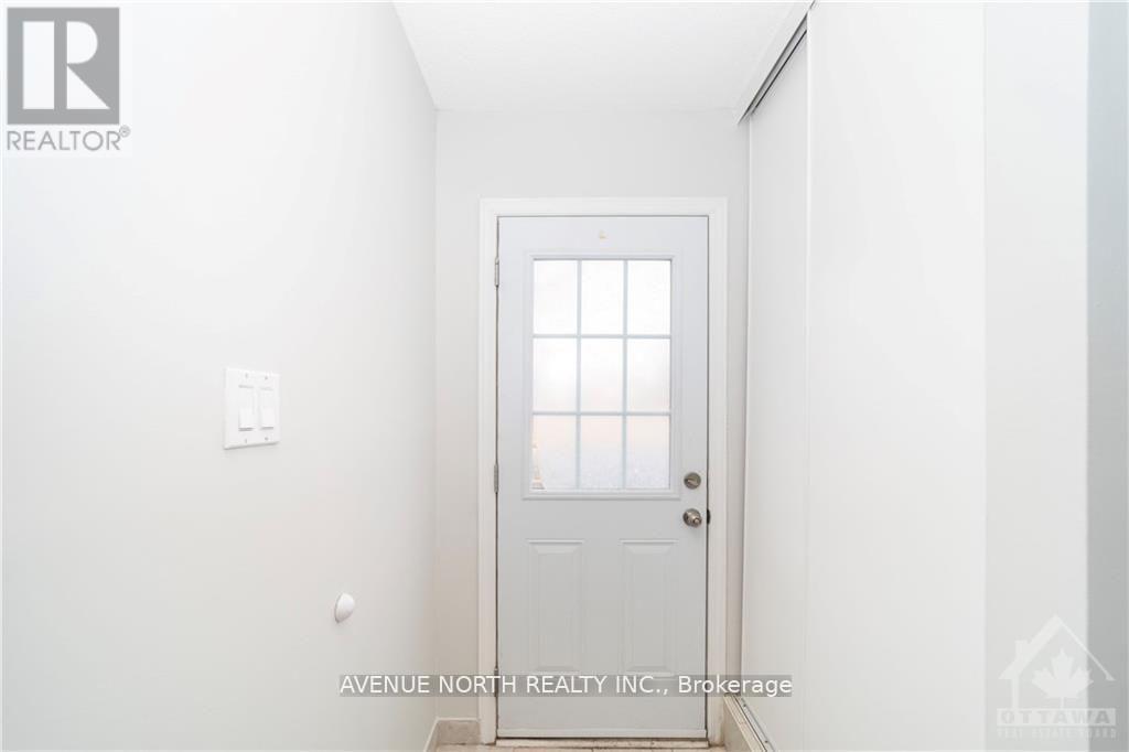 3 Bed, 2 Bath House for Rent in Ottawa – 50 – 1959 GREENWAY PARKWAY, Ottawa – MLS# X13412384 - Image 22