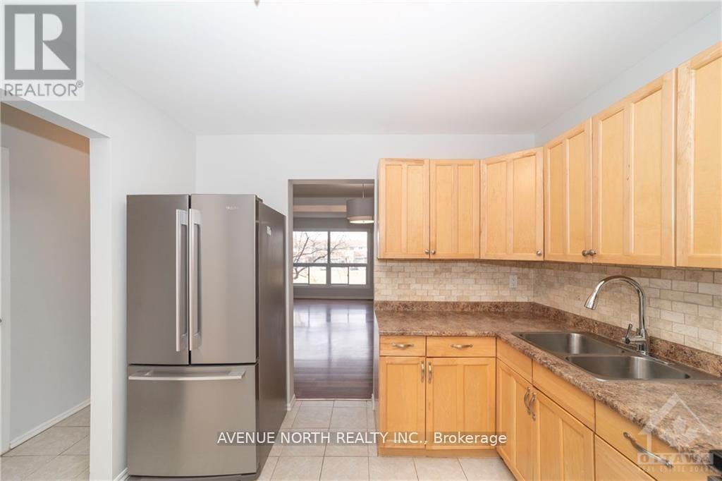 3 Bed, 2 Bath House for Rent in Ottawa – 50 – 1959 GREENWAY PARKWAY, Ottawa – MLS# X13412384 - Image 21