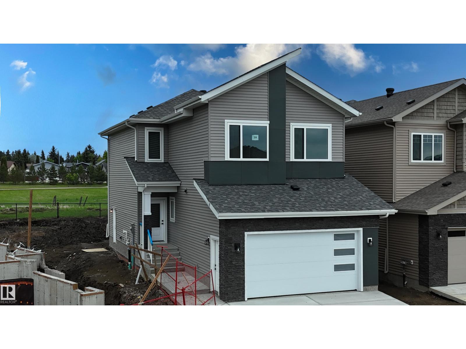 28 MEADOWGROVE LD