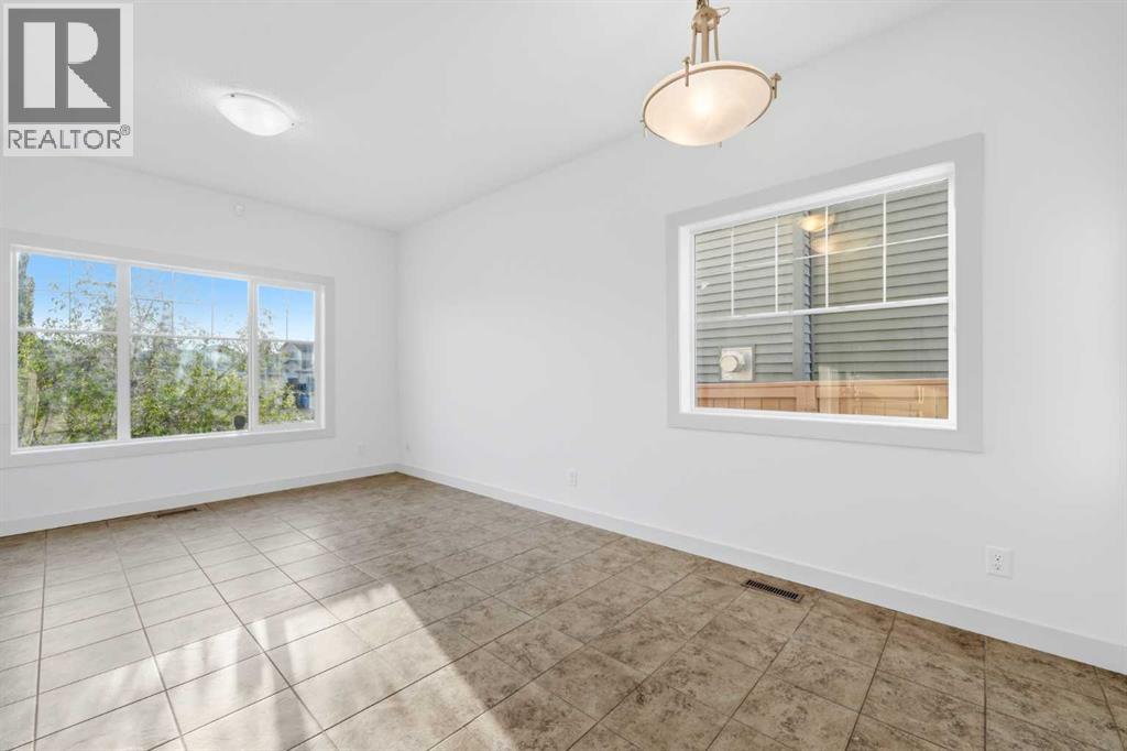 151 Royal Oak Drive NW — photo 6