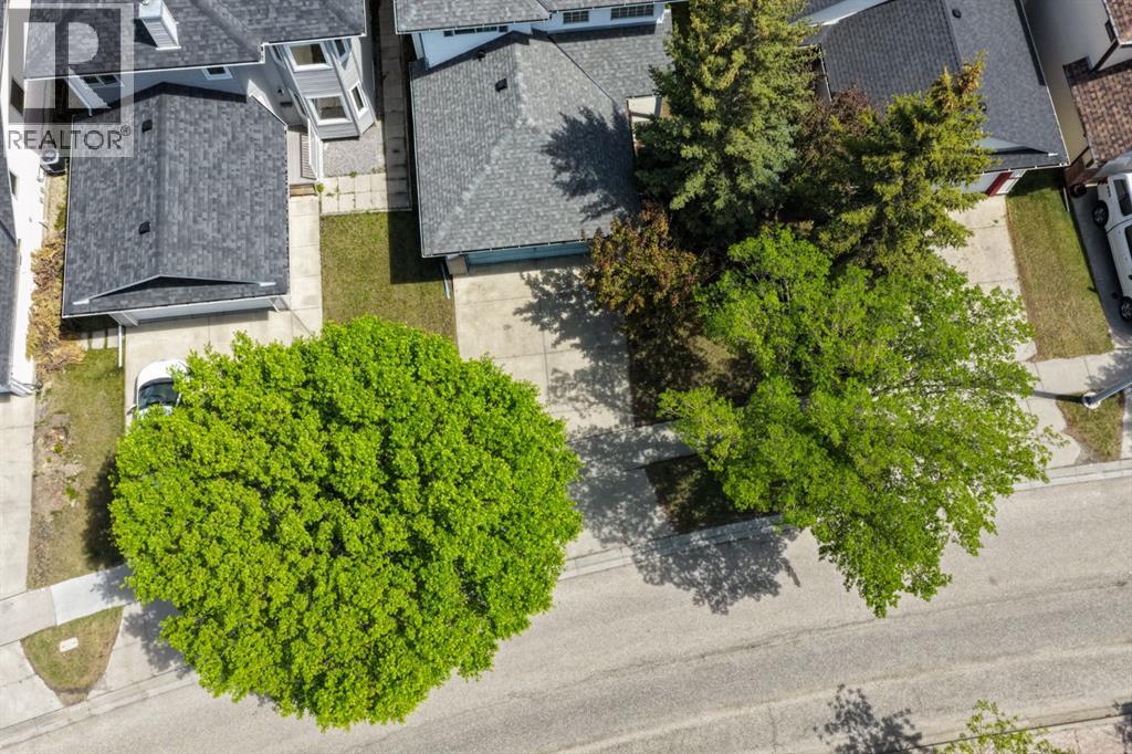 826 Coventry Drive NE — photo 35