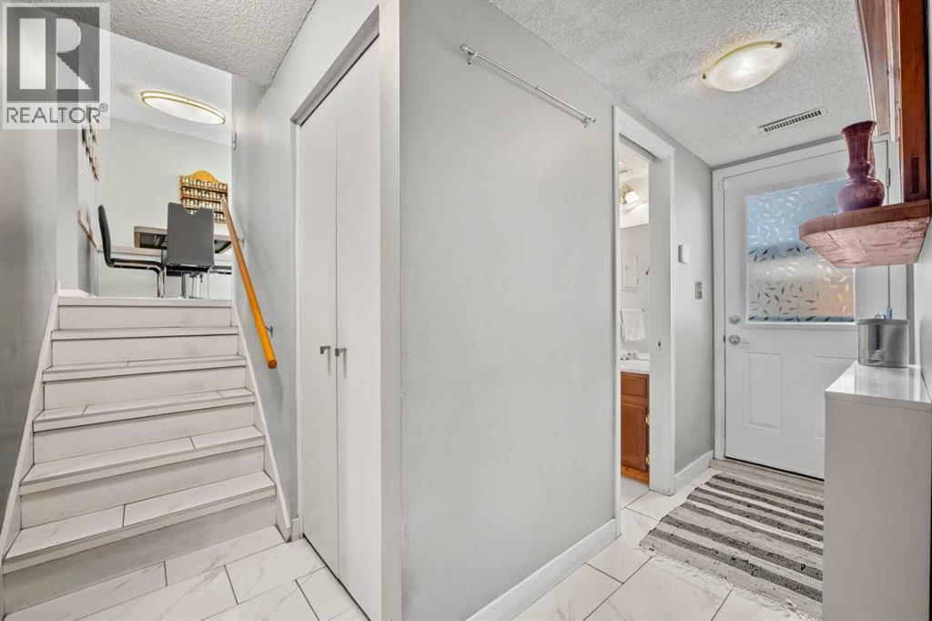 32 Lake Crimson Close SE — photo 29