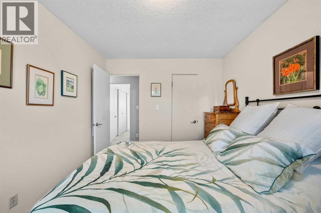 32 Lake Crimson Close SE — photo 21