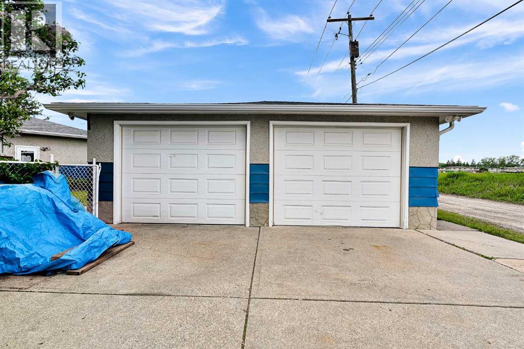244 Travis Place NE — photo 30