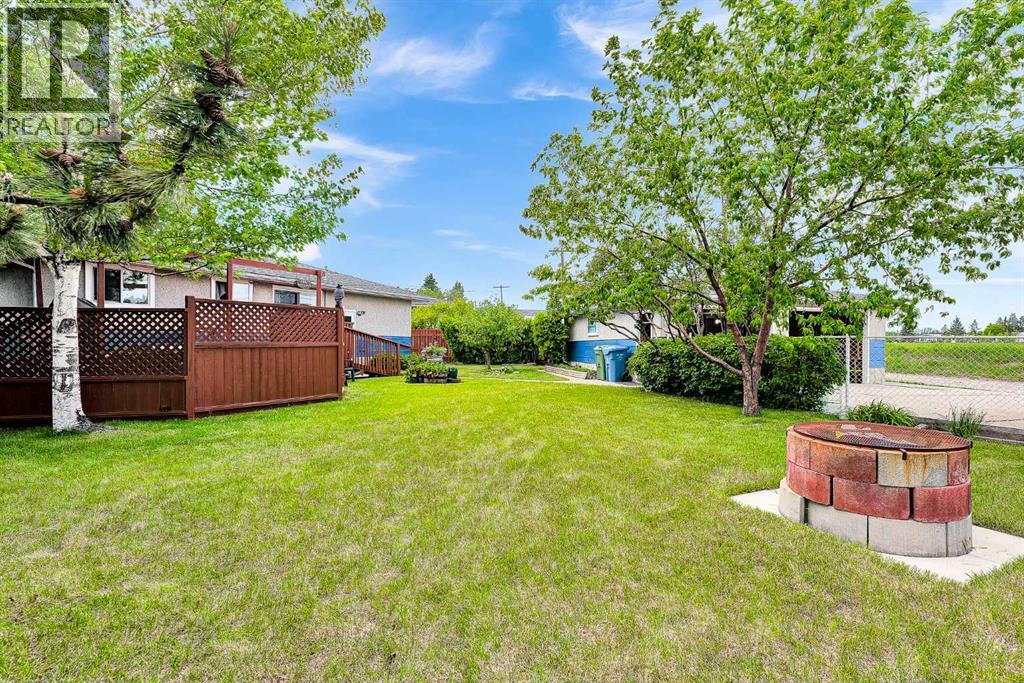 244 Travis Place NE — photo 41