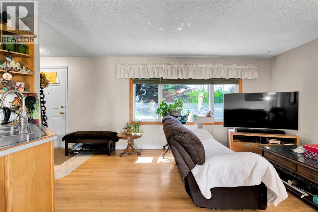 244 Travis Place NE — photo 7