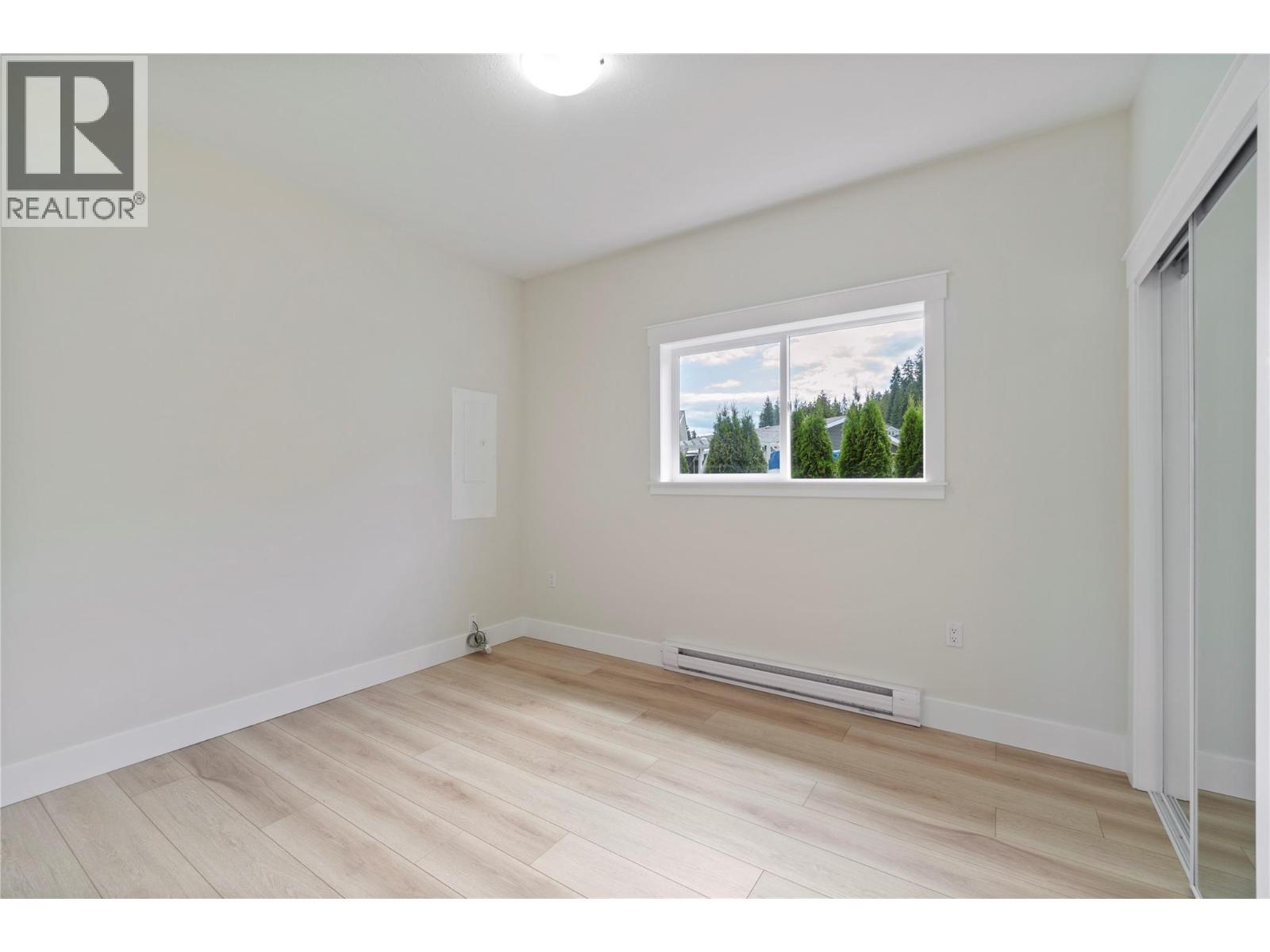 7281 46 Street NE - 31