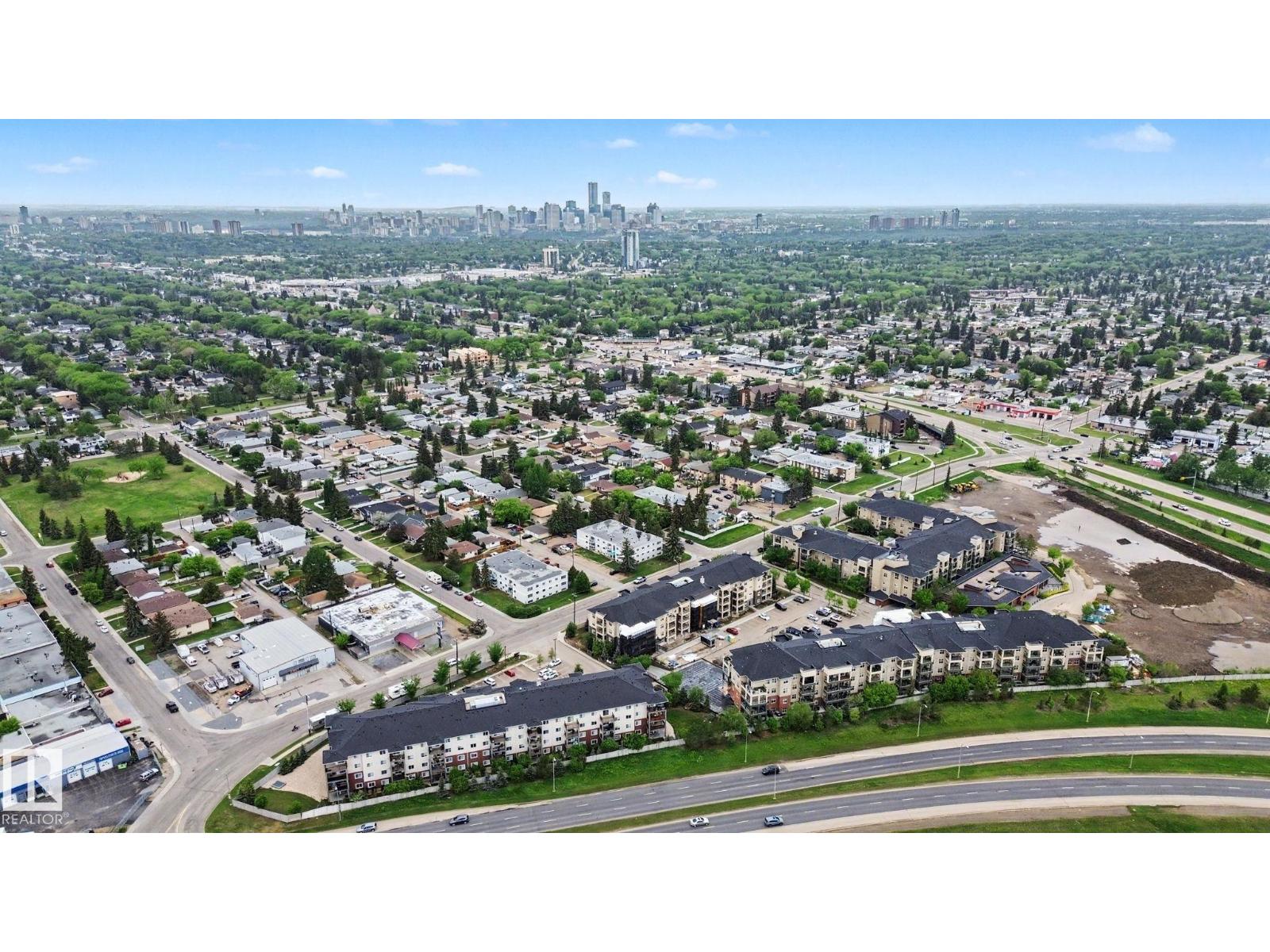 #359 7805 71 ST NW - 35