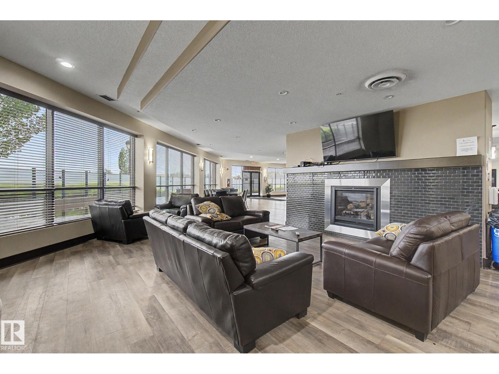 #359 7805 71 ST NW - 29