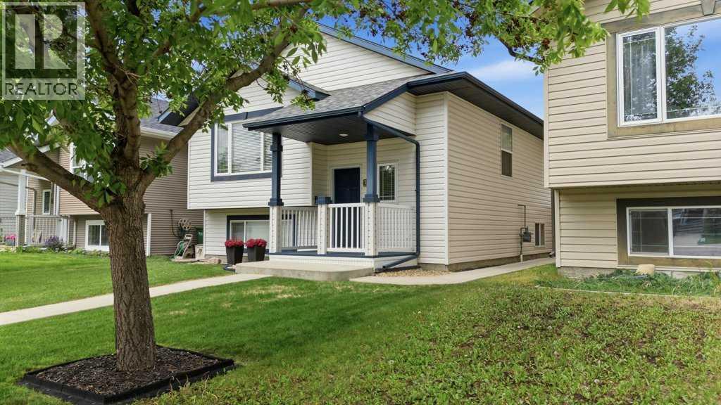 300 Lancaster Drive - photo 3