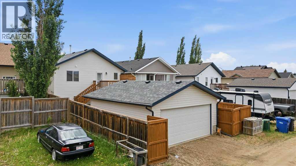300 Lancaster Drive — photo 35