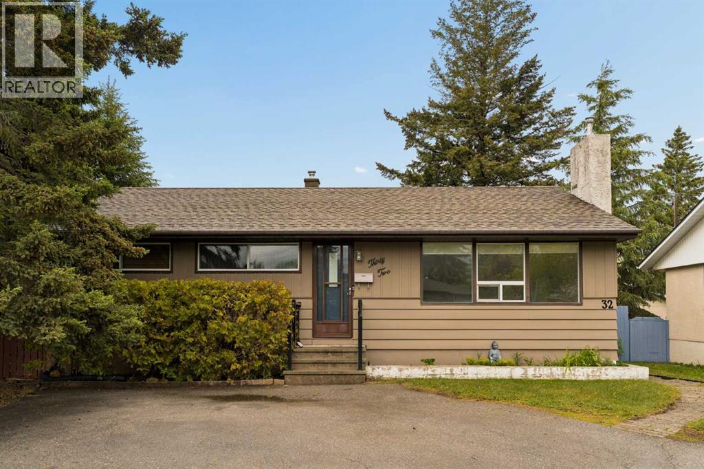 32 Gladeview Crescent SW — photo 37