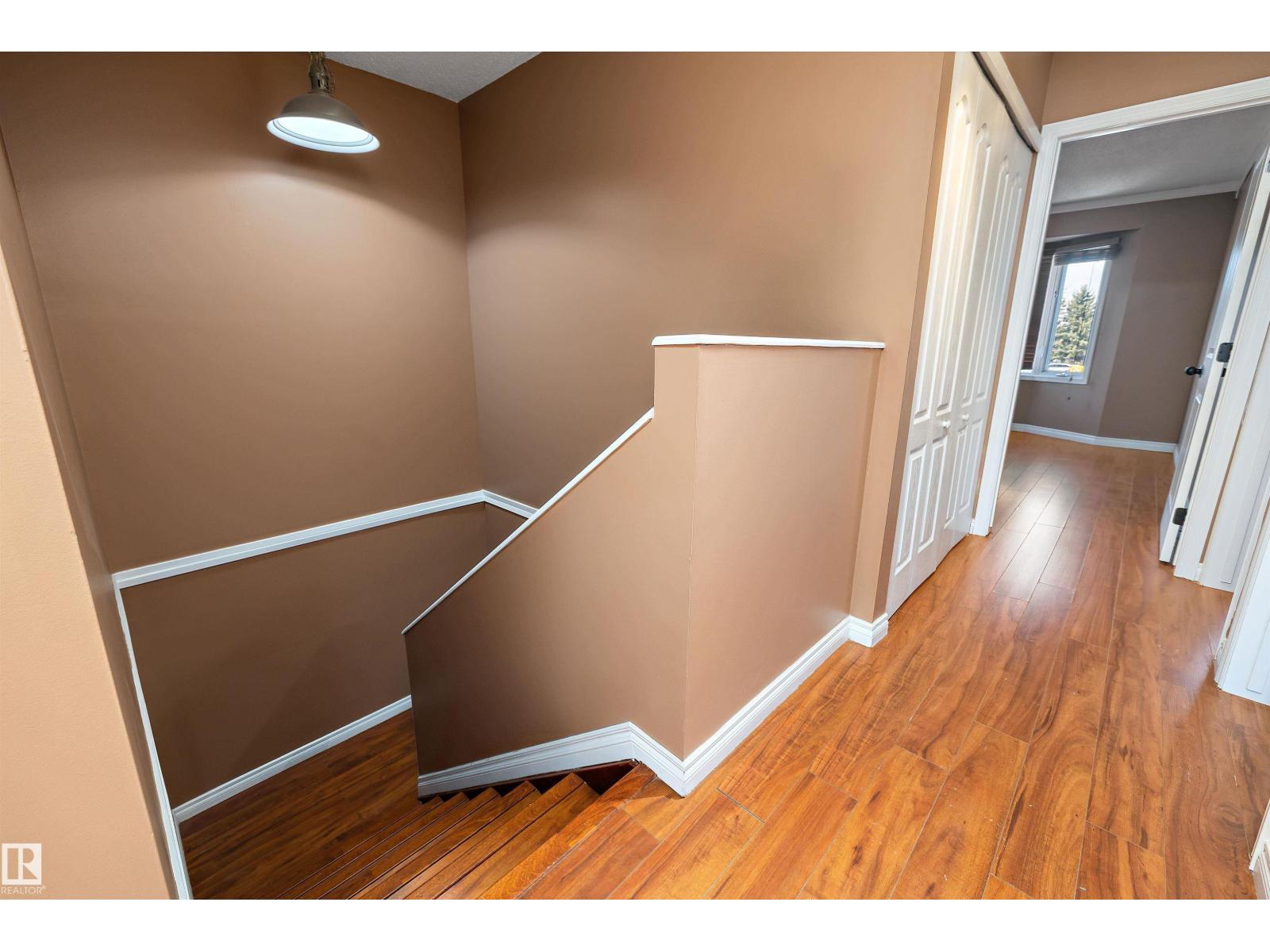 17423 92 AV NW - 19