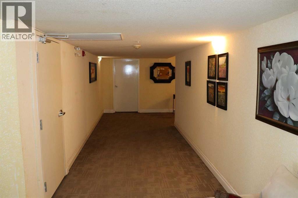 #305 5037 7 Avenue - 23