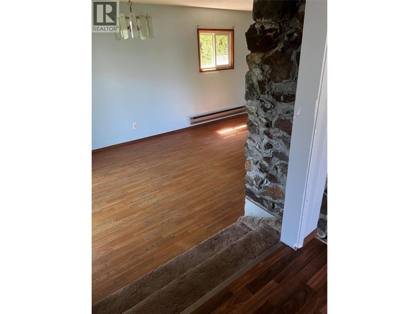 28 Willow Crescent - 4