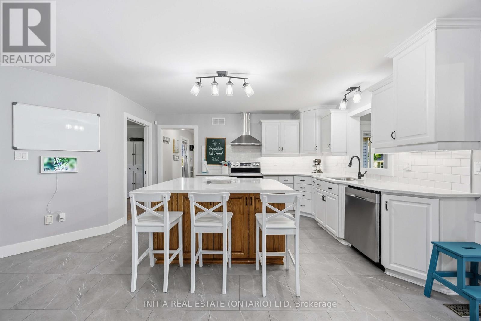 6052 COURTRIGHT LINE - 12