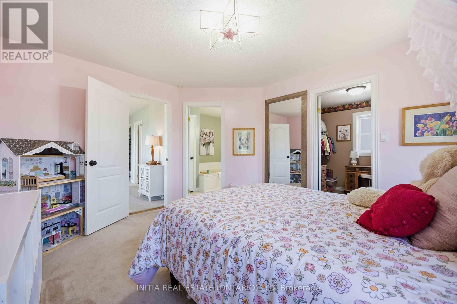 6052 COURTRIGHT LINE - 32