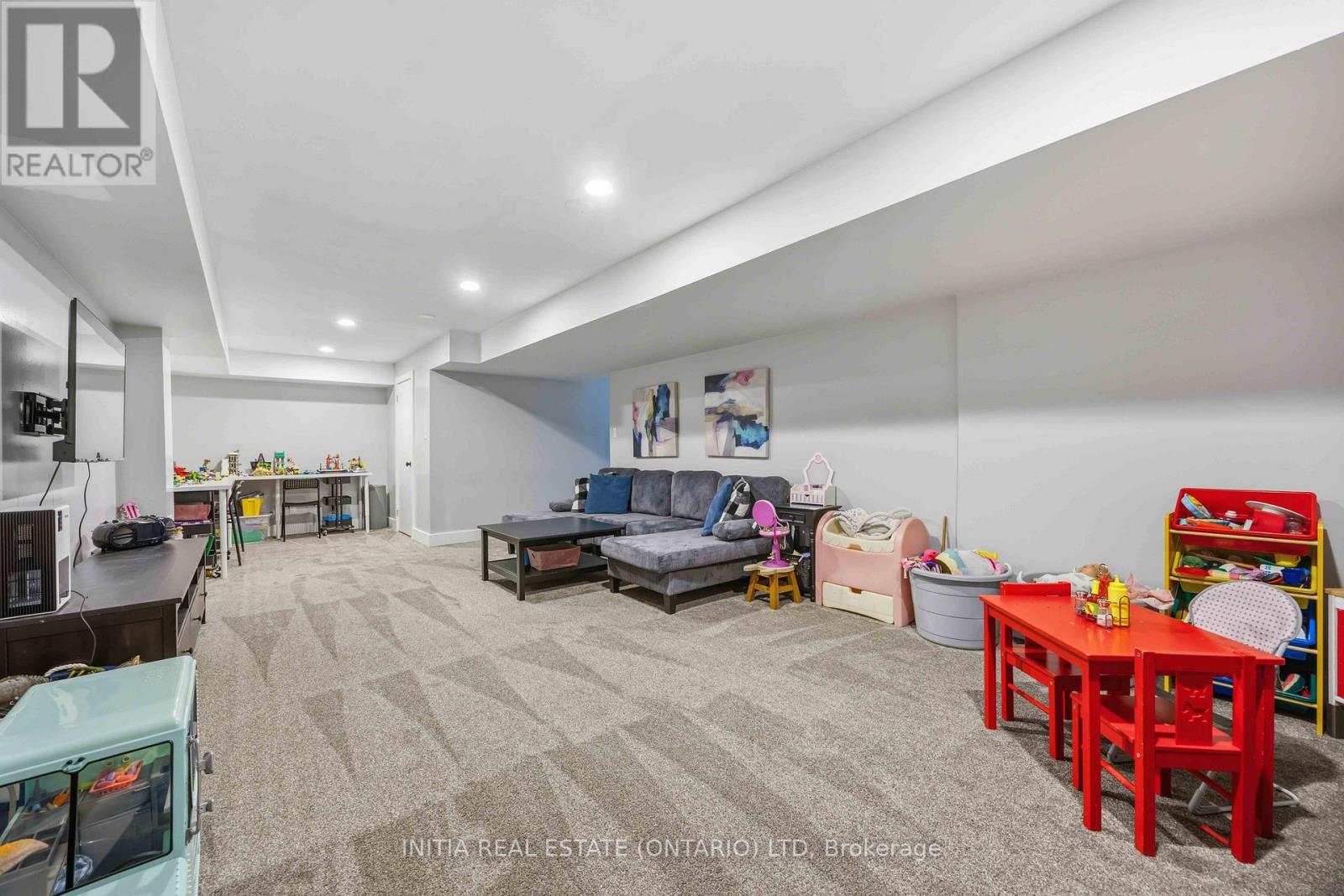 6052 COURTRIGHT LINE - 38