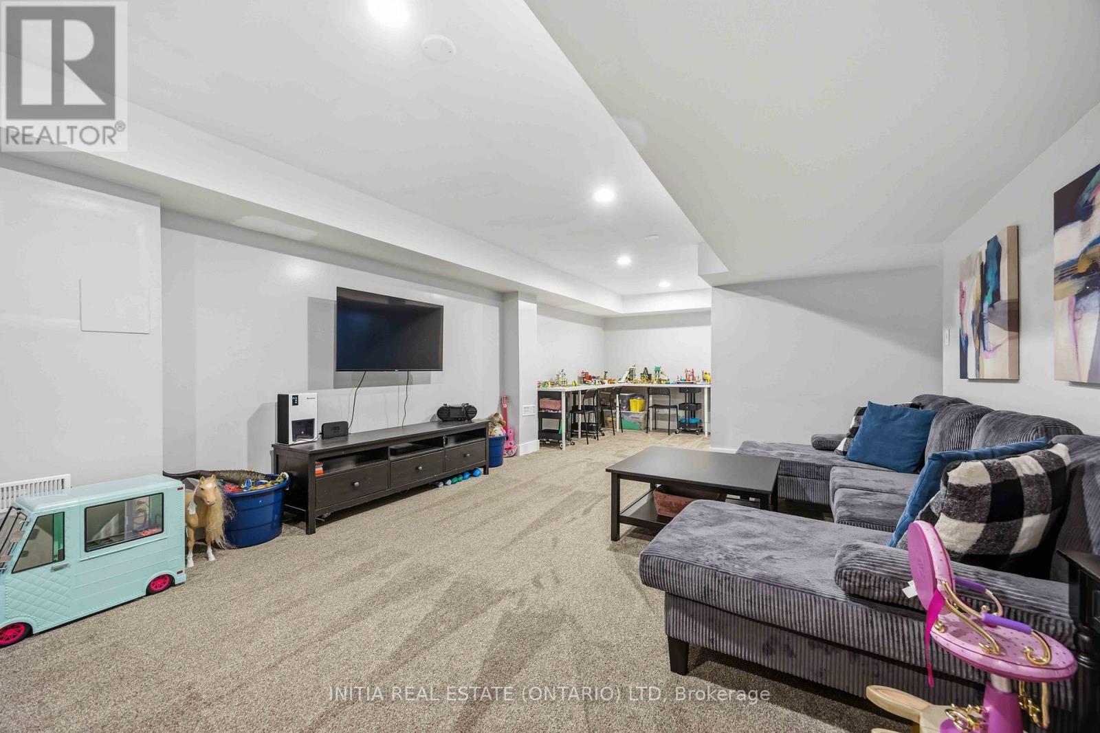 6052 COURTRIGHT LINE - 39
