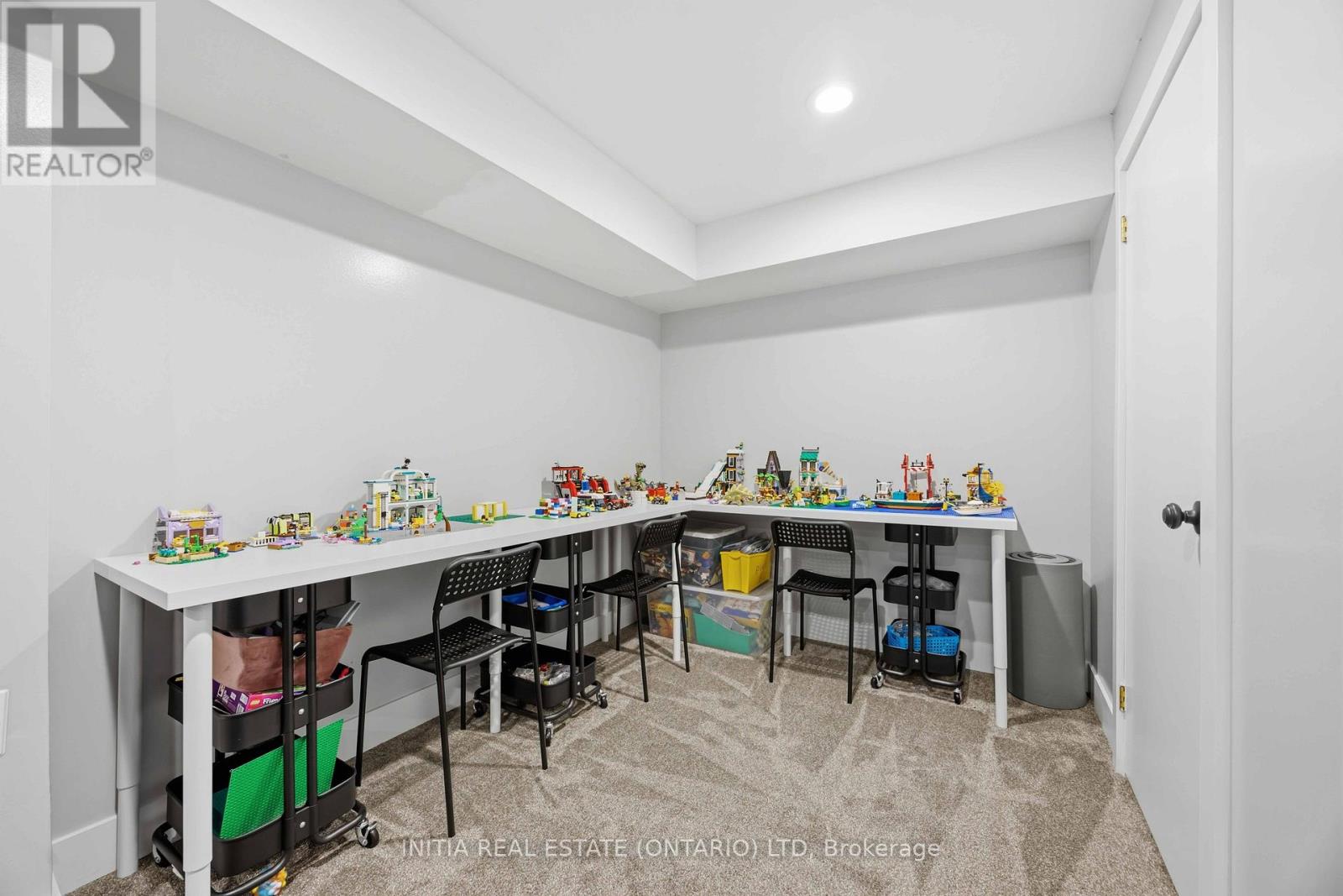 6052 COURTRIGHT LINE - 40