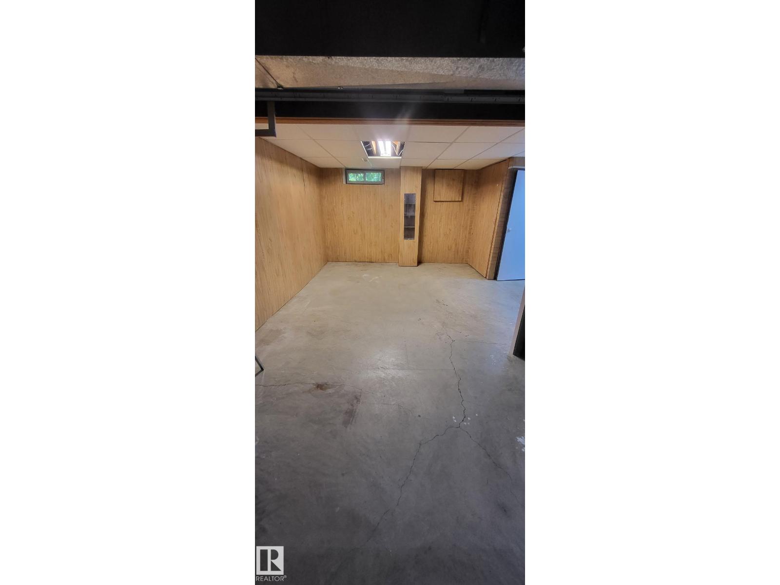 5538 145 AV NW — photo 38