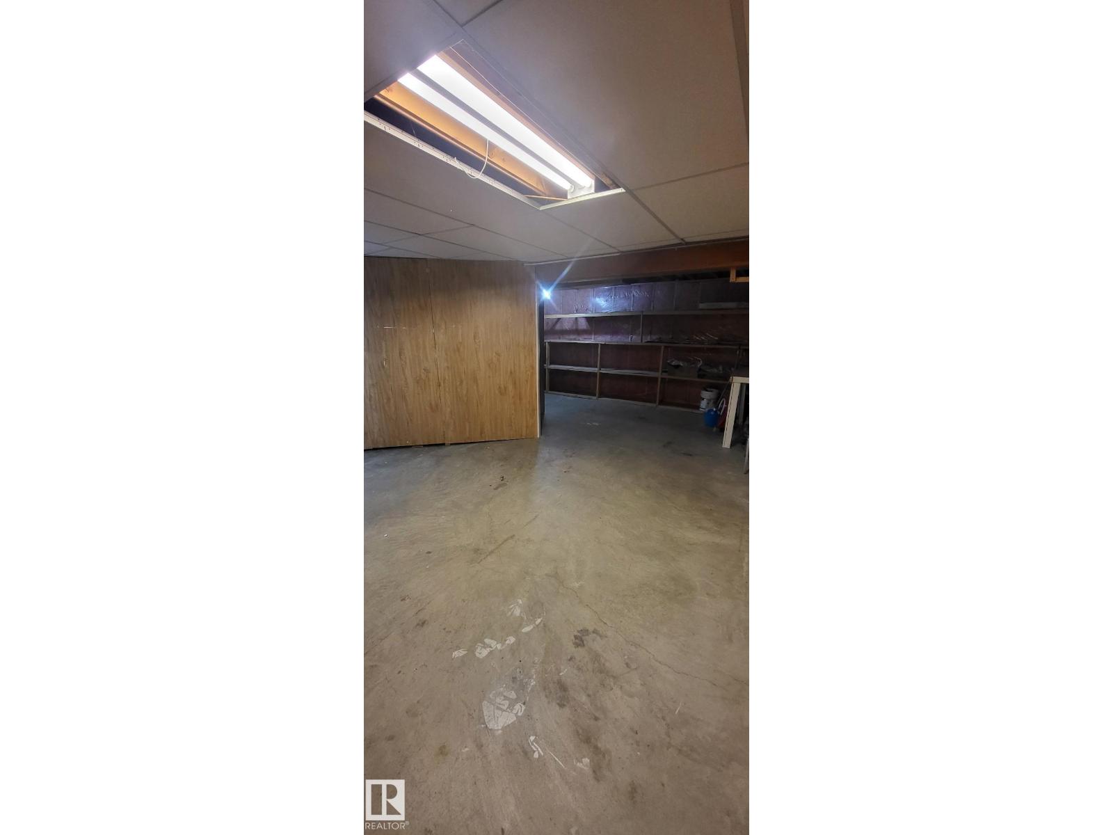 5538 145 AV NW — photo 37