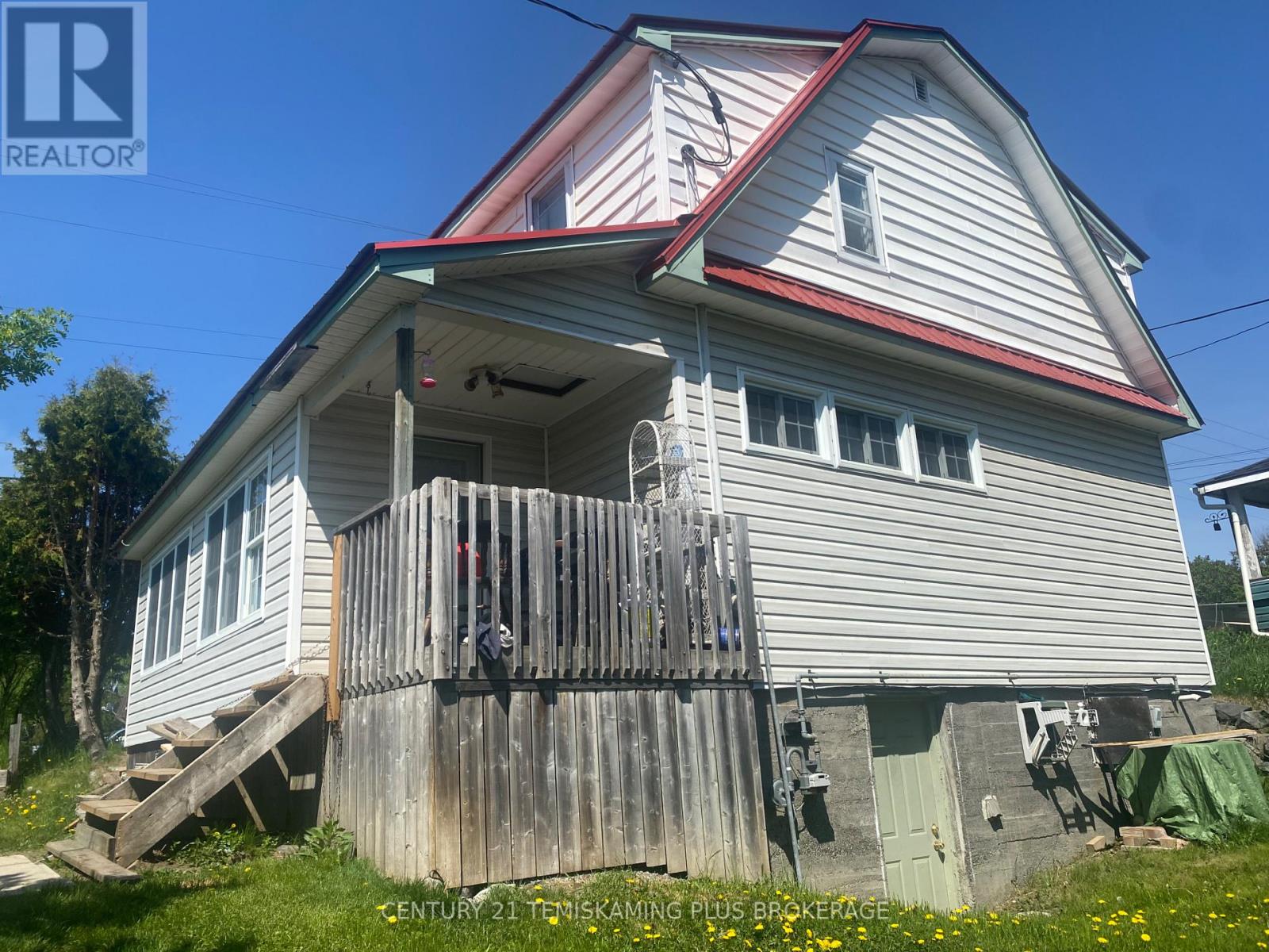 6739 HWY 11 N HIGHWAY - 46