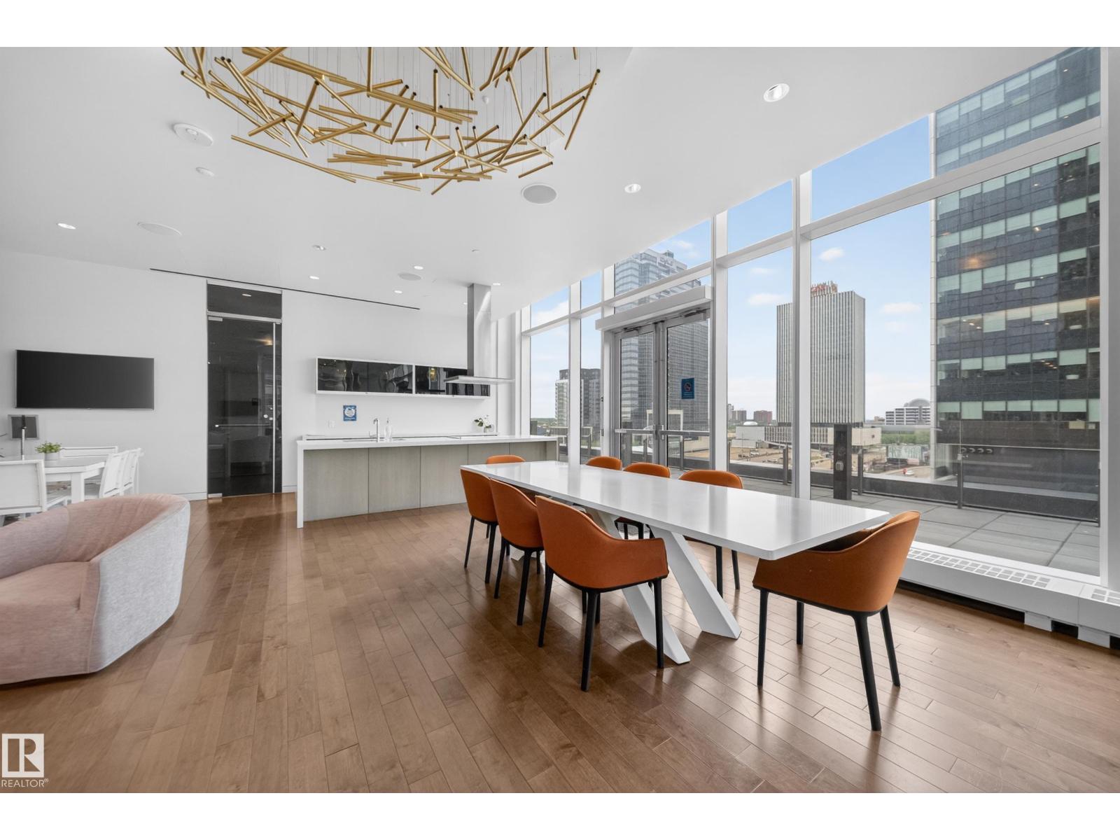 #4007 10360 102 ST NW - 31