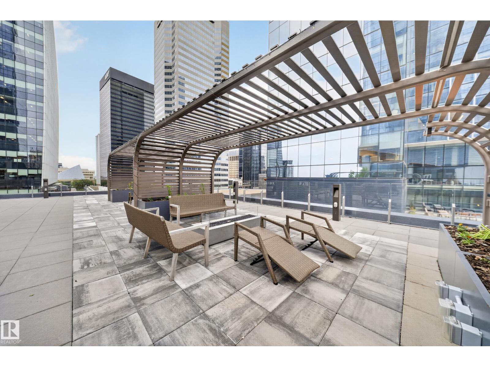 #4007 10360 102 ST NW - 40