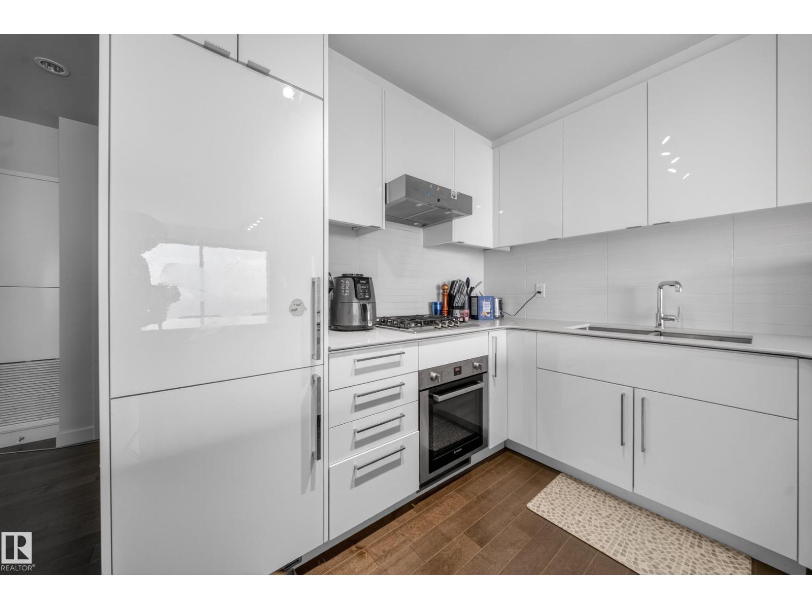 #4007 10360 102 ST NW - 8