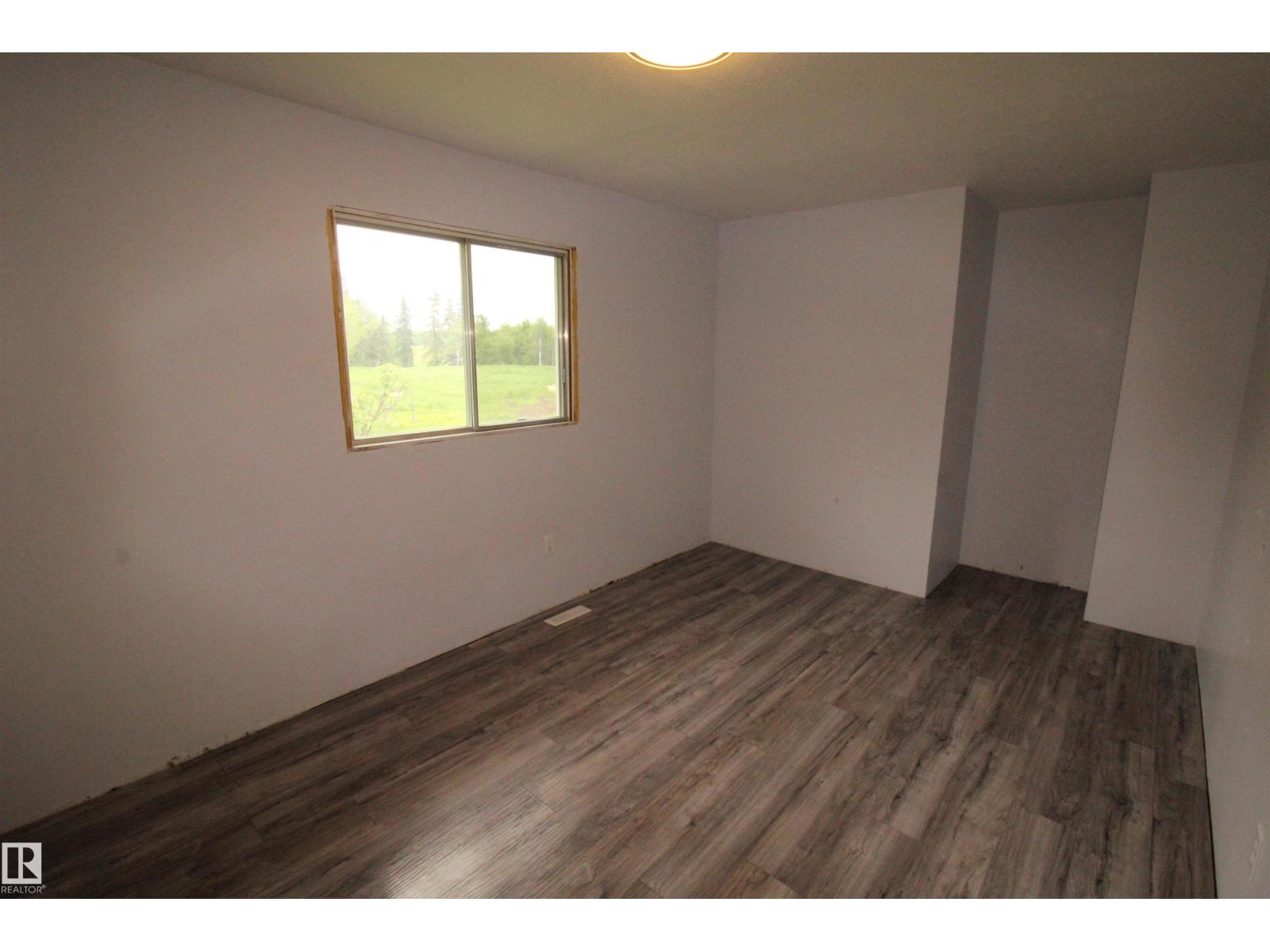 4216 Twp Rd 564 - 17