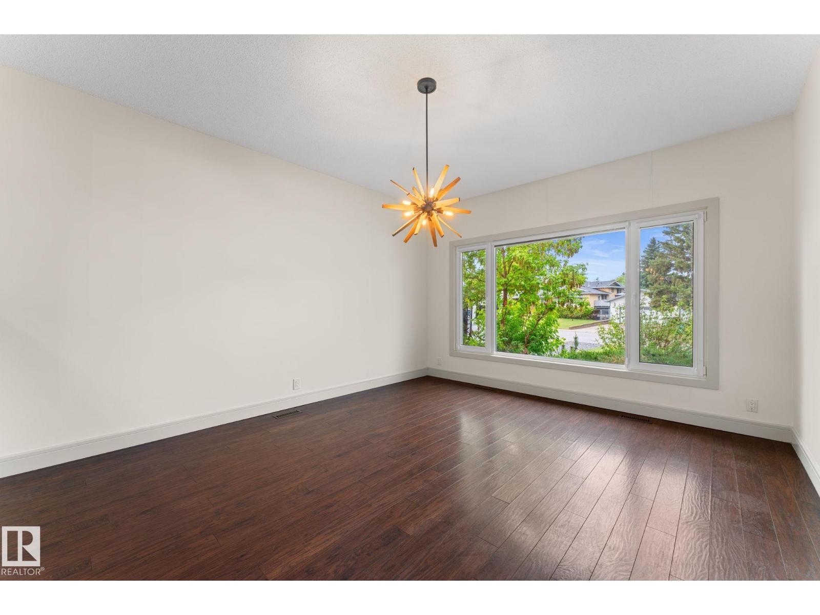 220 GREYSTONE TC - 8