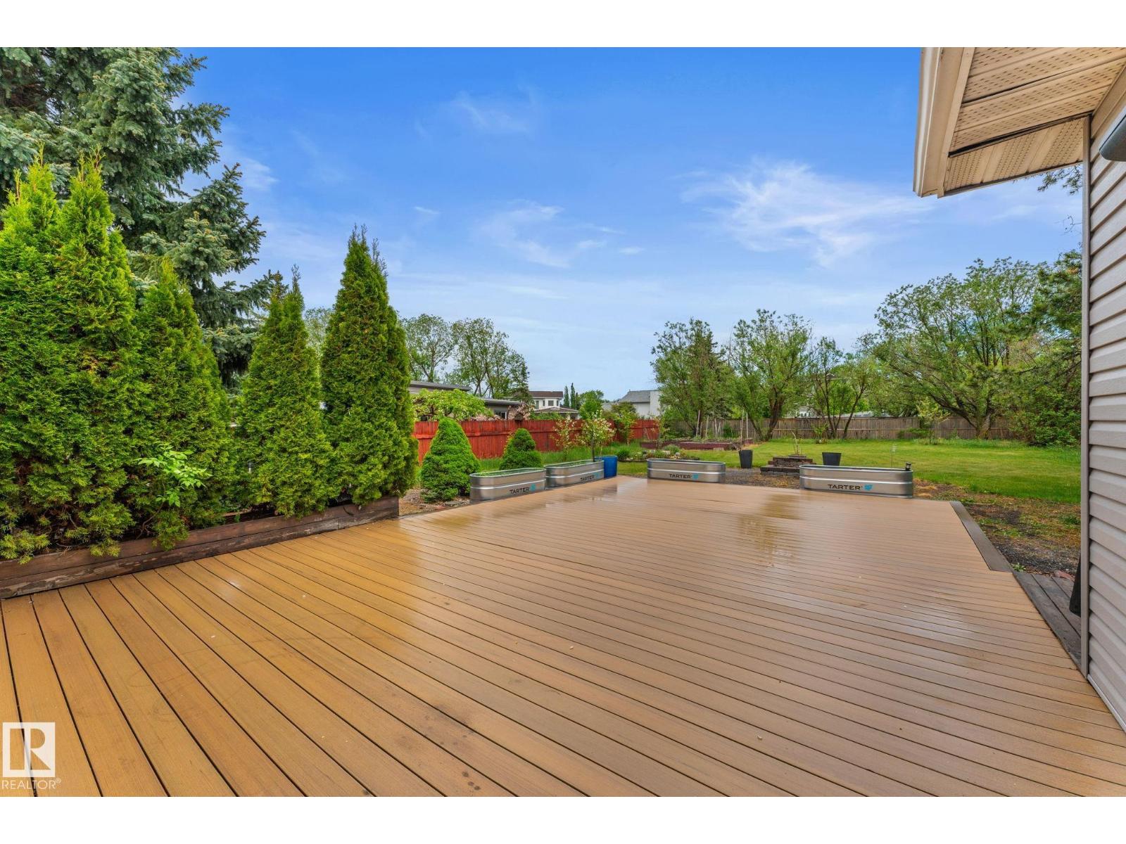 220 GREYSTONE TC - 28