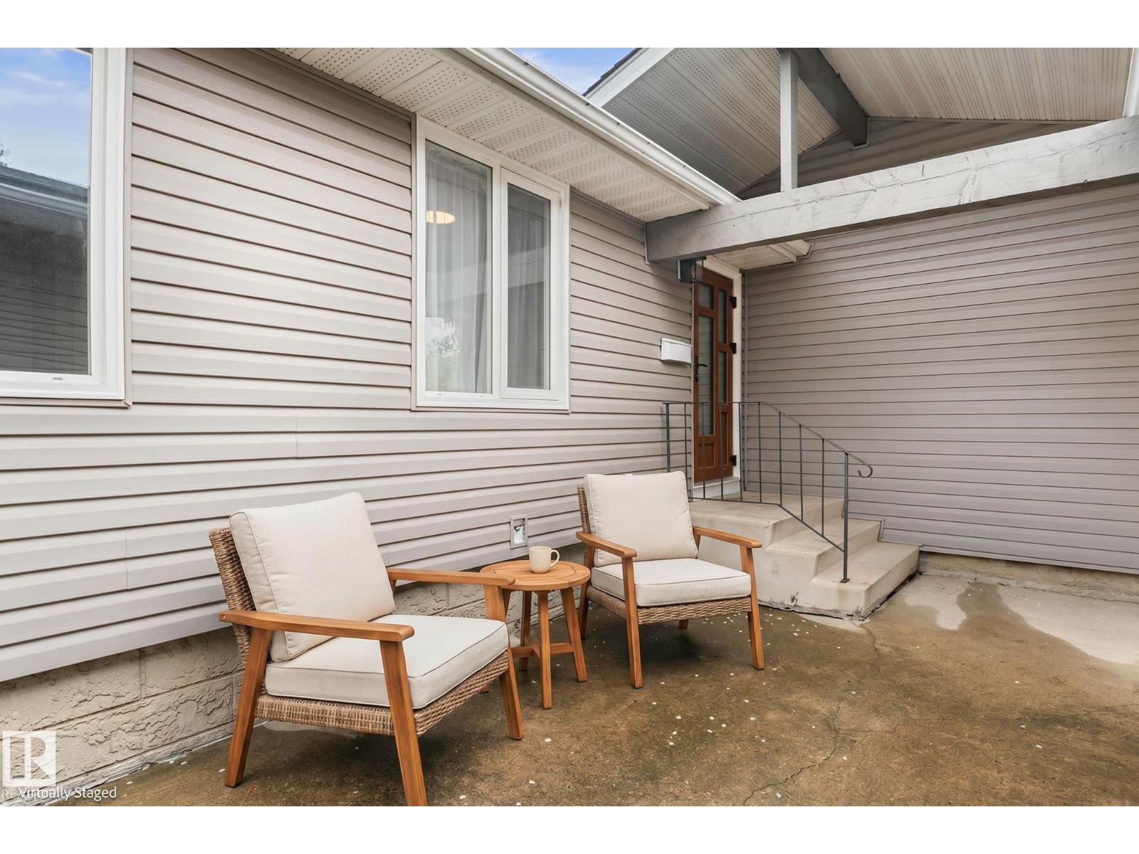 220 GREYSTONE TC - 4