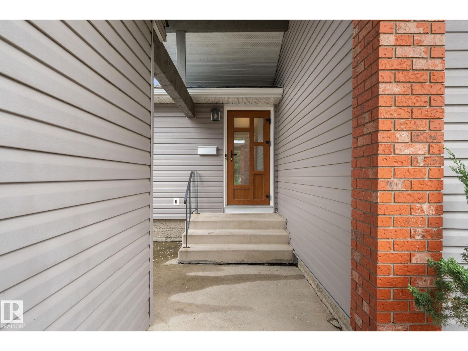 220 GREYSTONE TC - photo 3