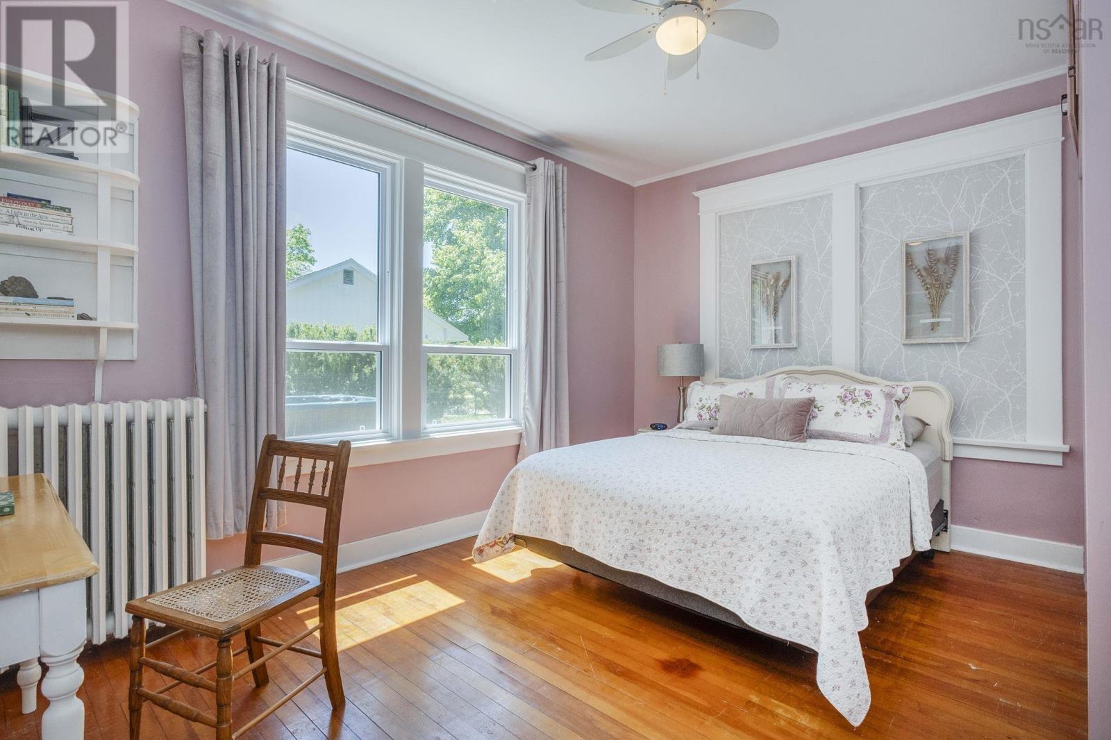 Property 4 of 51 of 471 Clifton Avenue