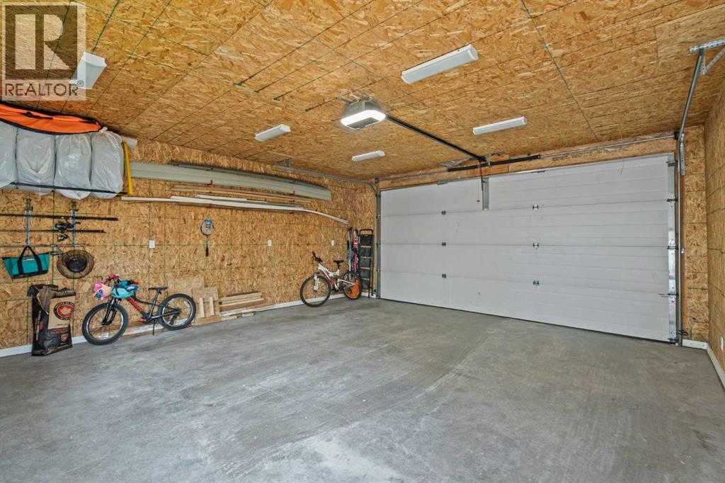 148 Cramond Crescent SE — photo 38