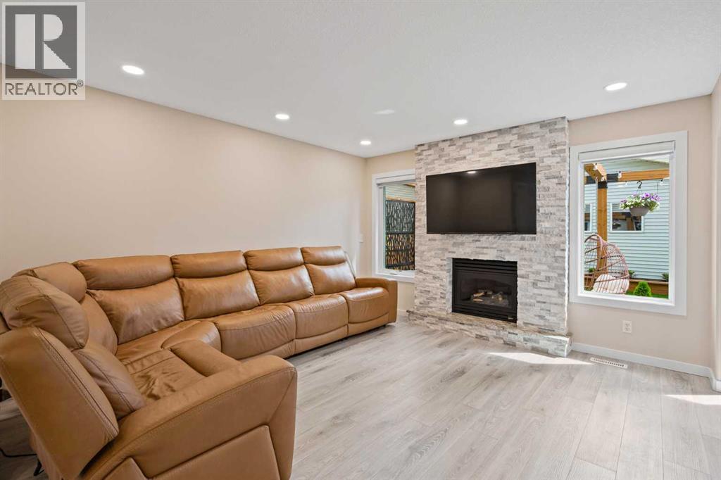 148 Cramond Crescent SE — photo 9