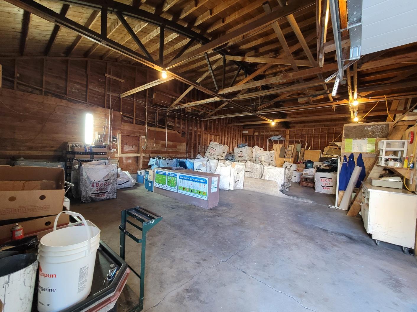 122  Main St — photo 33